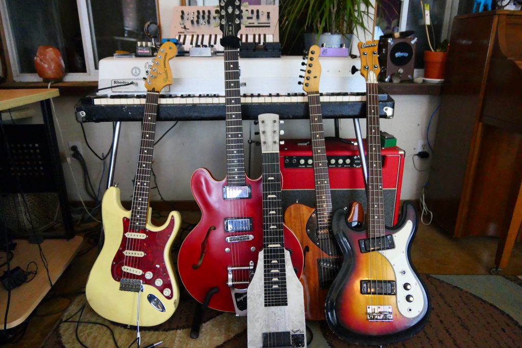 Cloudchord studio guitars setup